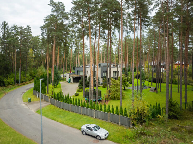Pārdod kvalitatīvu privātmāju Mārsilos