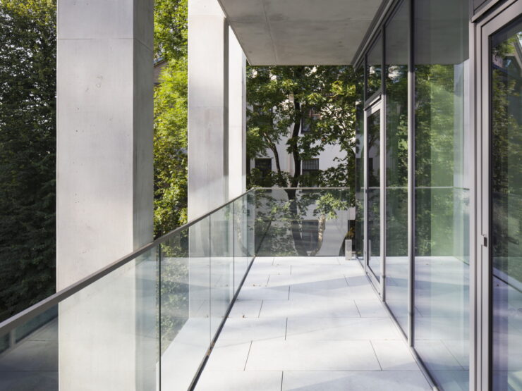 Moderns 4 istabu dzīvoklis Rīgas centrā